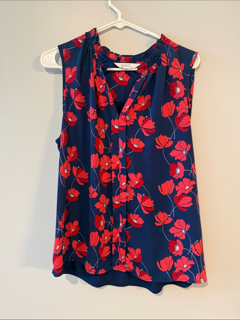 Market & Spruce Navy Sleeveless Top with Red Floral Print
